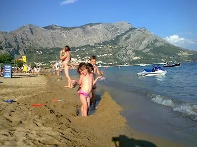 빌라 Panorama 오미스